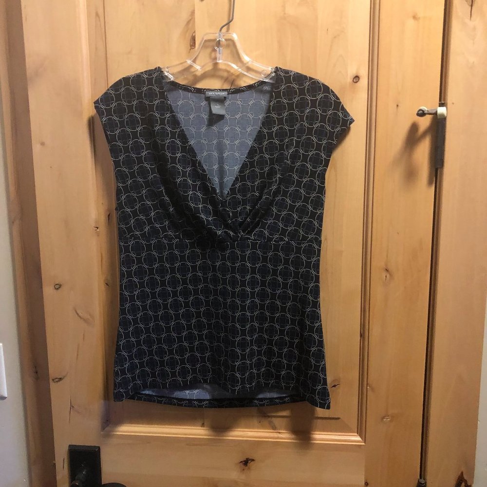 Ann Taylor cap-sleeve v-neck drapey top-S